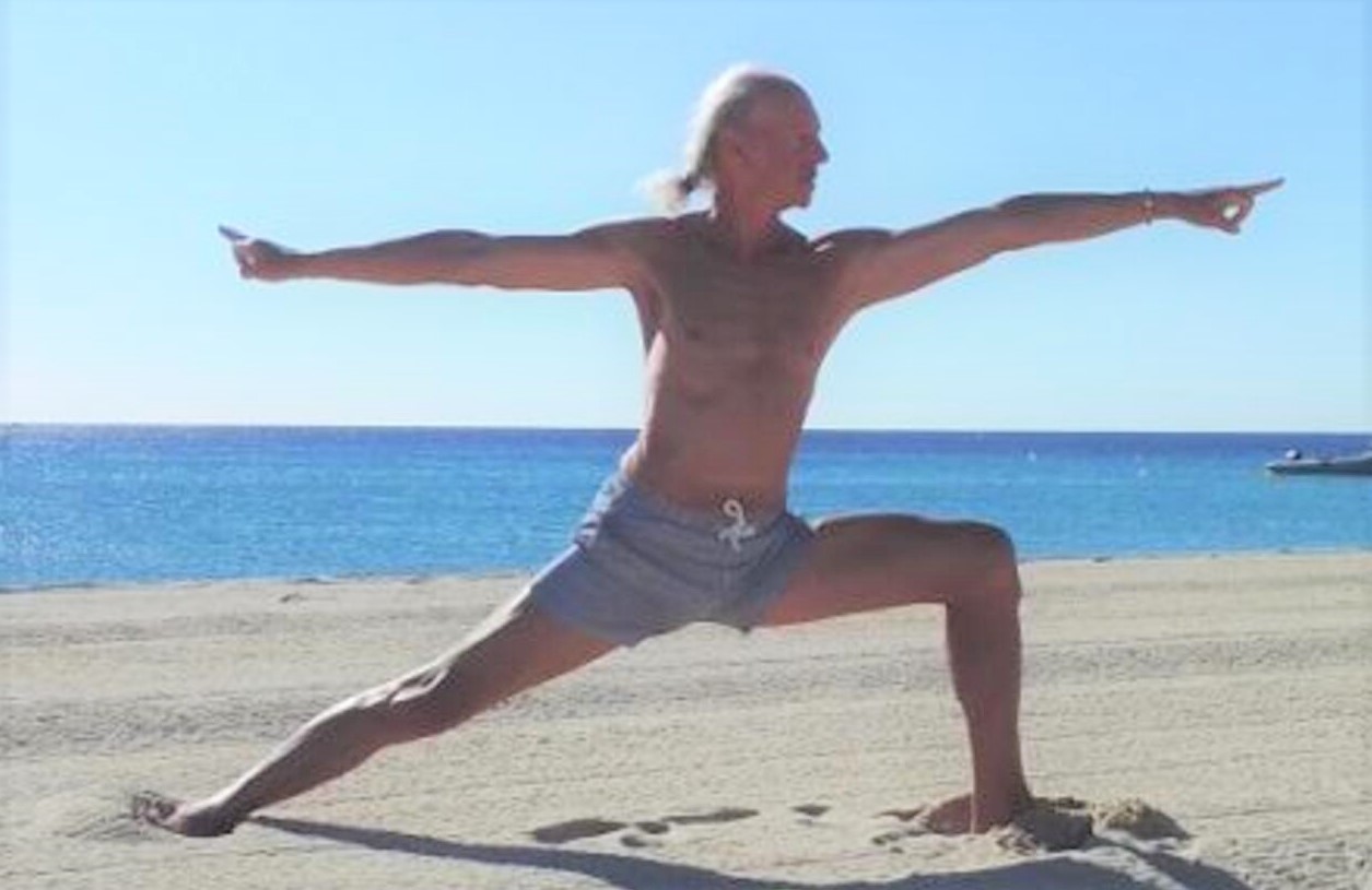 Posture arbre bord de mer